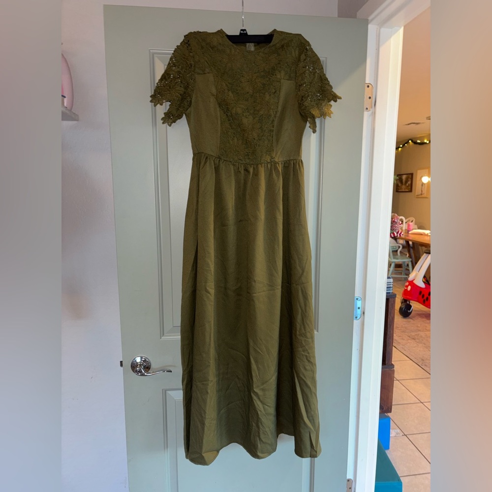 SHEIN Olive Green Lace Maxi Dress